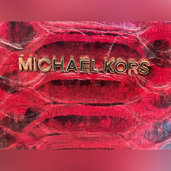 MICHAEL KORS Cinnabar Anaconda Selma Large Tote Purse - Picture 2 of 16